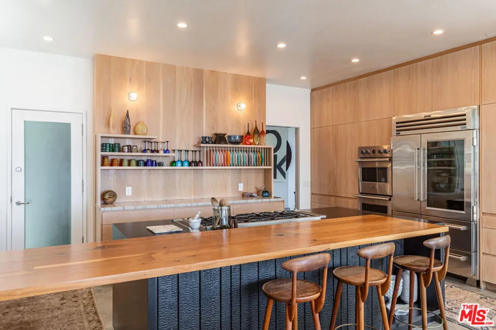 27428 Pacific Coast Highway Malibu, CA 90265