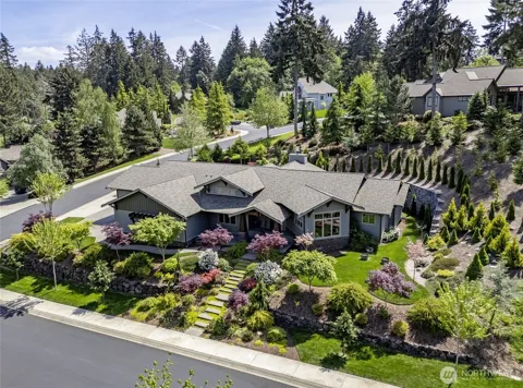 616 Hyak Way