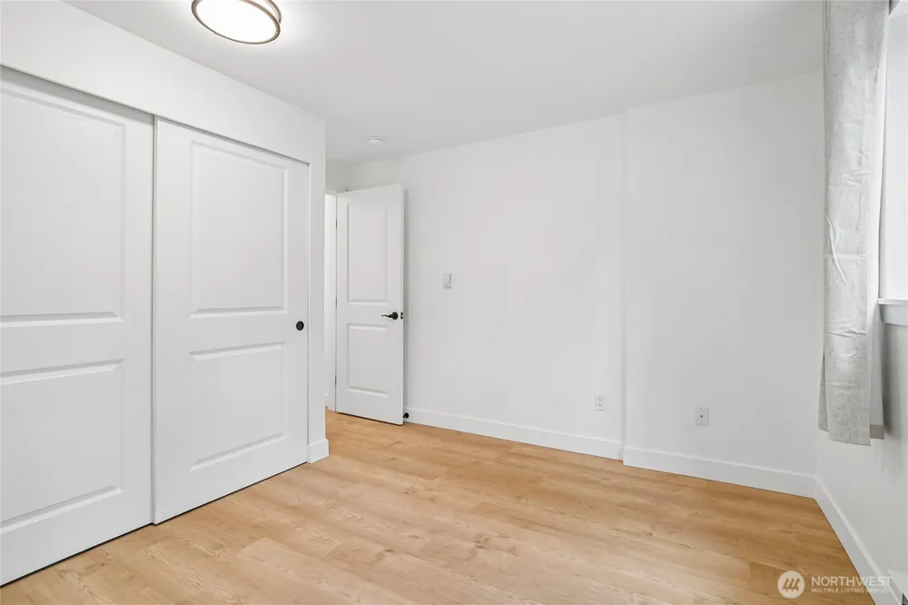 14210 NE 181st Place #M103 Woodinville, WA 98072