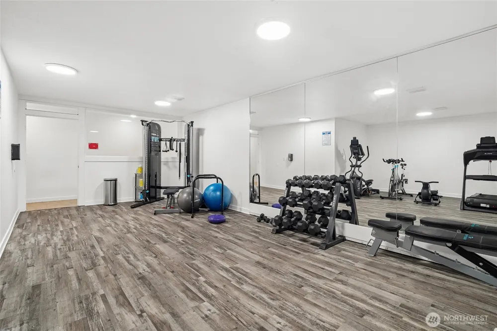 14210 NE 181st Place #M103 Woodinville, WA 98072