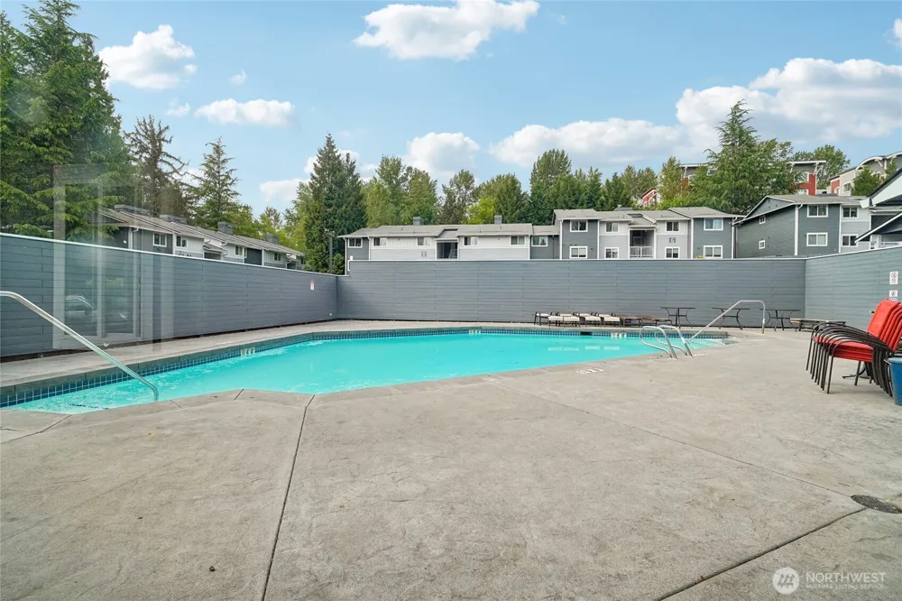 14210 NE 181st Place #M103 Woodinville, WA 98072