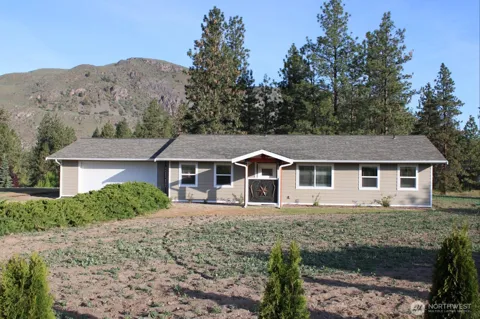 2 Oakes Drive
