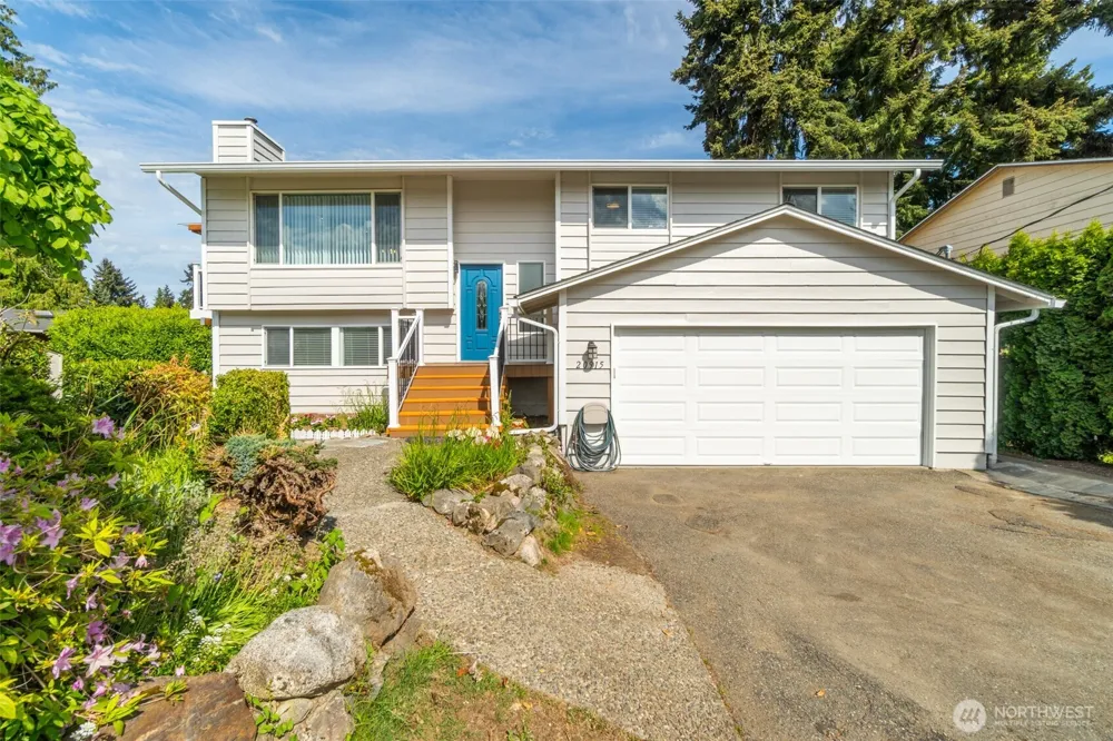 20915 80th Place W Edmonds, WA 98026