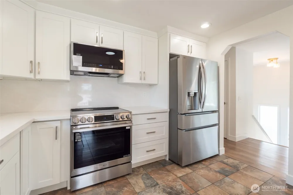 20915 80th Place W Edmonds, WA 98026