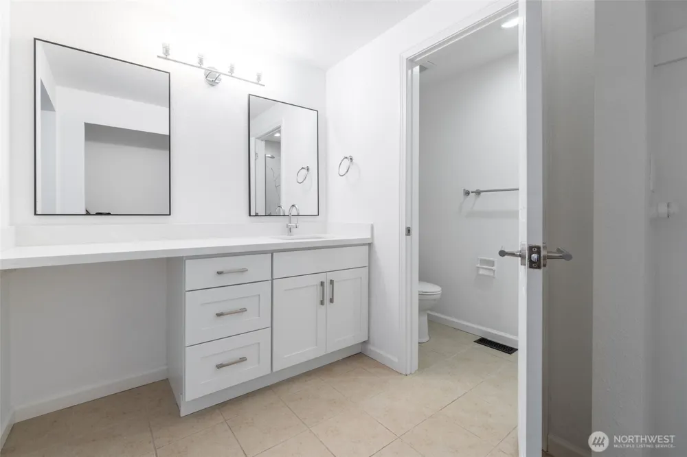 20915 80th Place W Edmonds, WA 98026