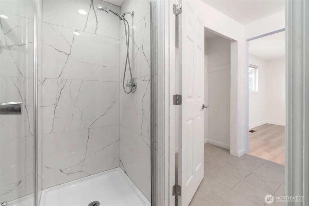 20915 80th Place W Edmonds, WA 98026