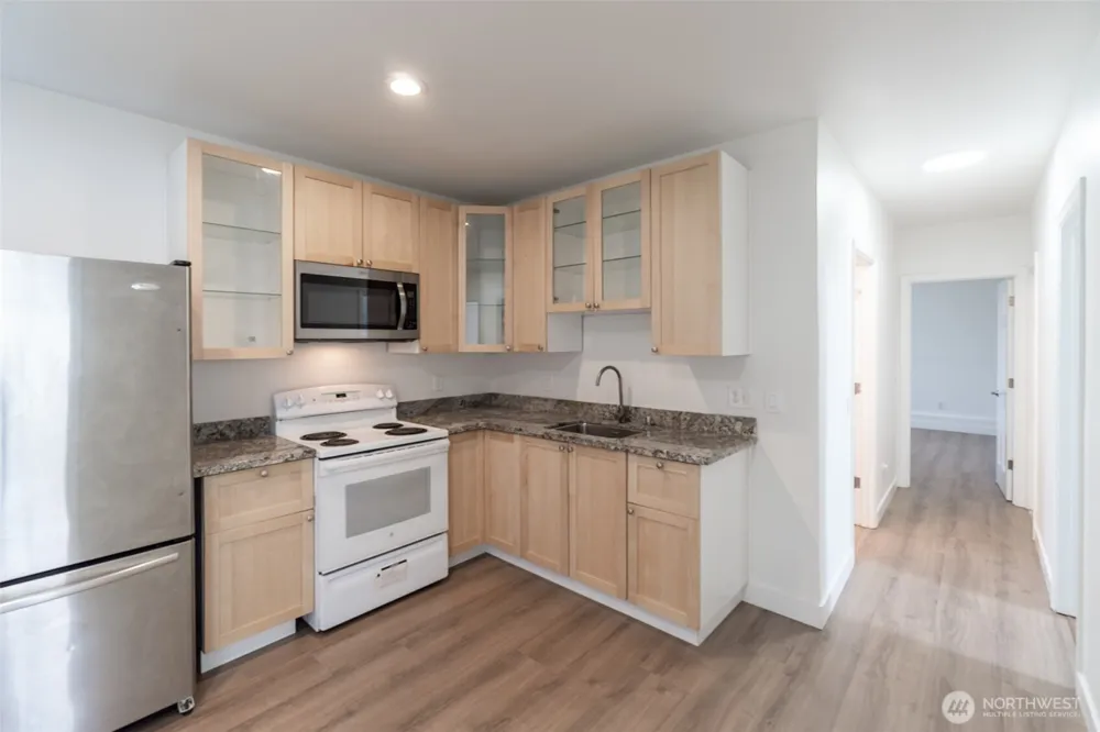 20915 80th Place W Edmonds, WA 98026