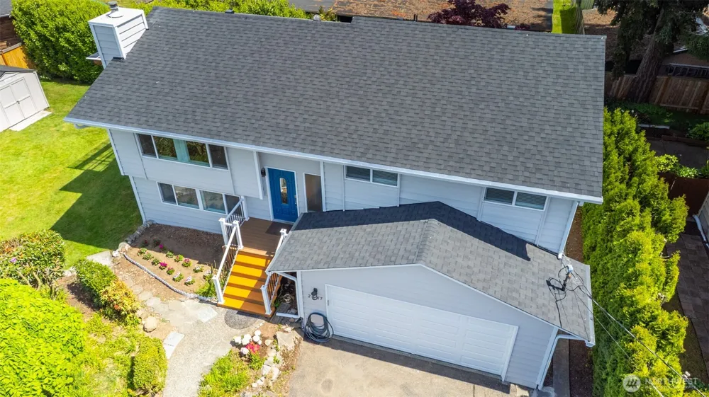 20915 80th Place W Edmonds, WA 98026