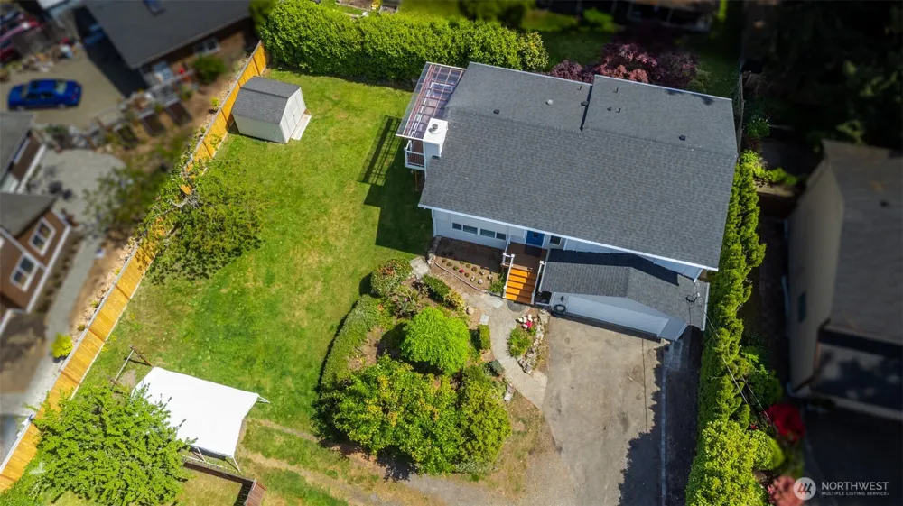 20915 80th Place W Edmonds, WA 98026