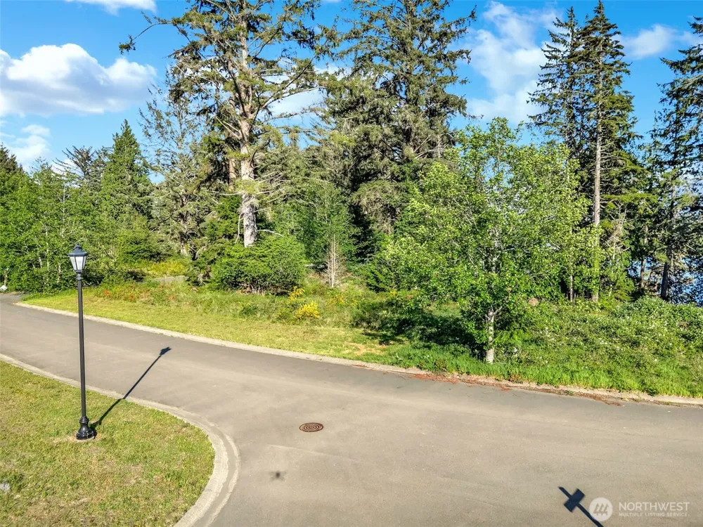 10 Sunrise Lane South Bend, WA 98586