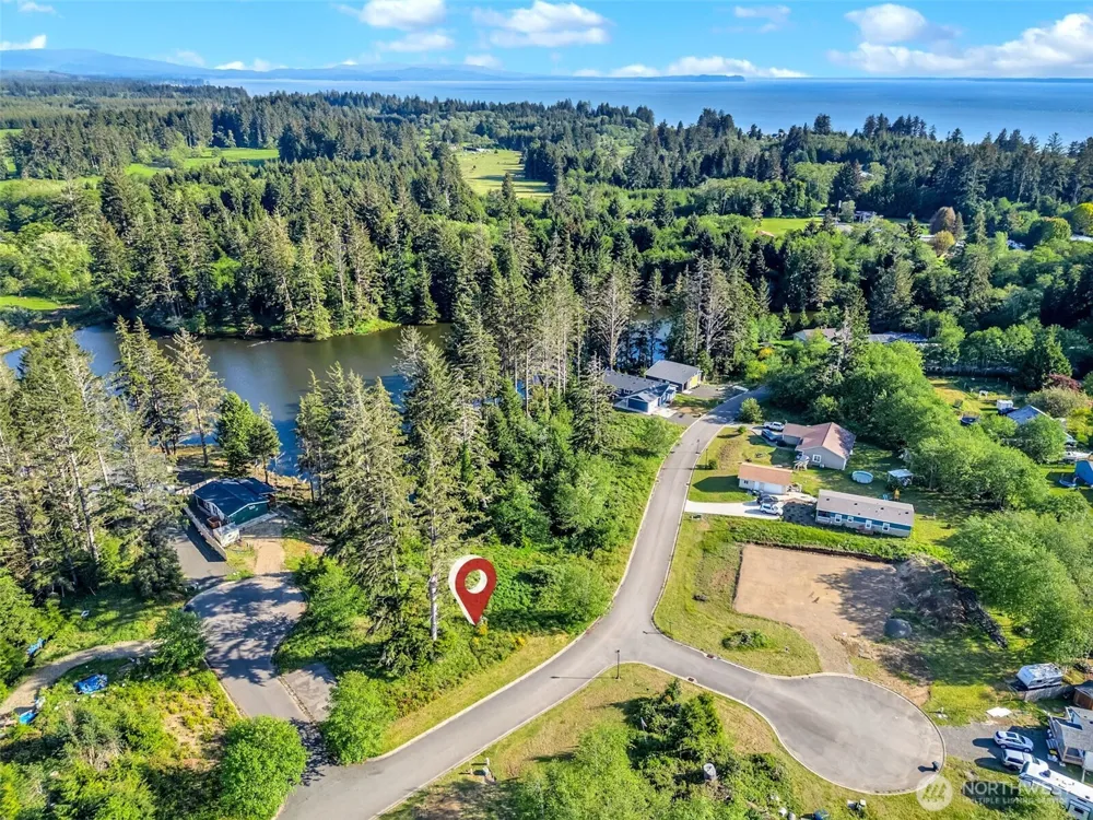 10 Sunrise Lane South Bend, WA 98586