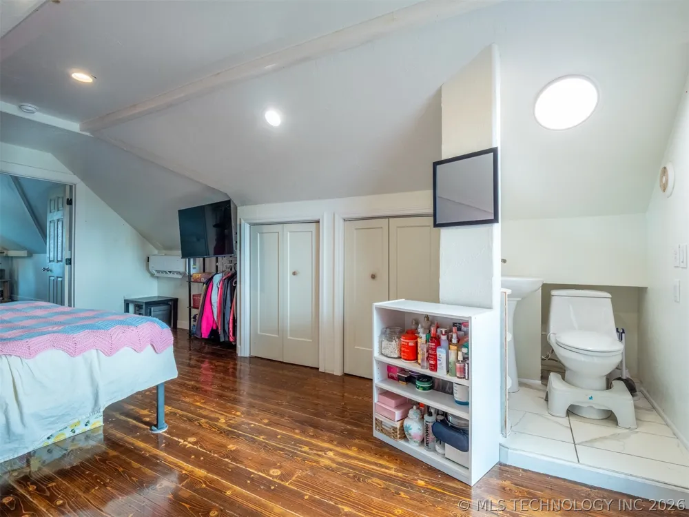 978 E Camp McAlester, OK 74501