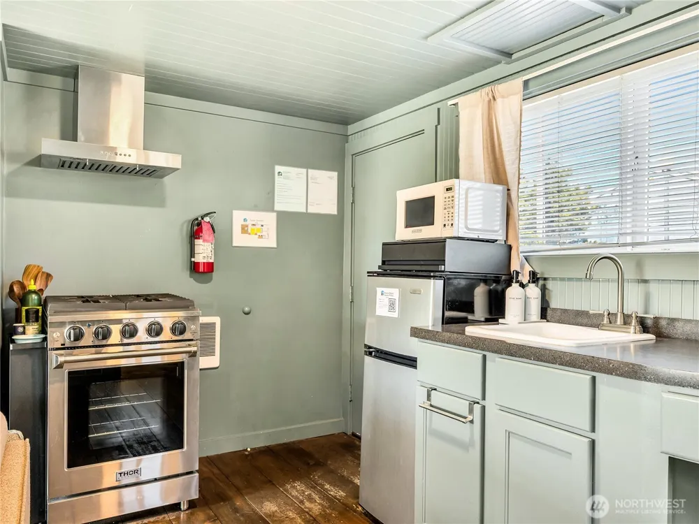 105 Ocean Beach Boulevard S #8 Long Beach, WA 98631