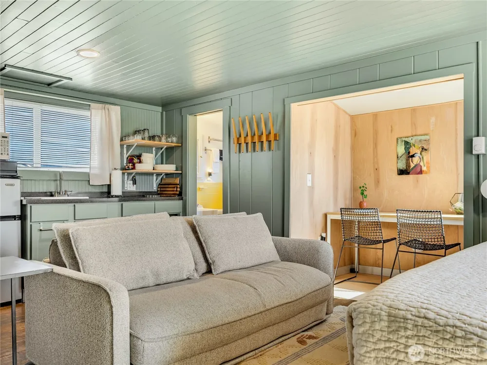 105 Ocean Beach Boulevard S #8 Long Beach, WA 98631