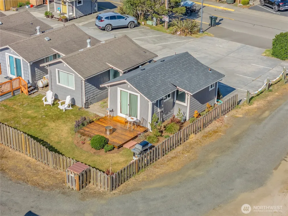 105 Ocean Beach Boulevard S #8 Long Beach, WA 98631