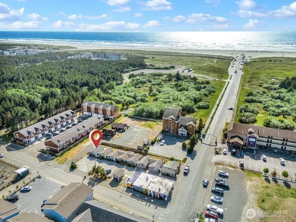 105 Ocean Beach Boulevard S #8 Long Beach, WA 98631