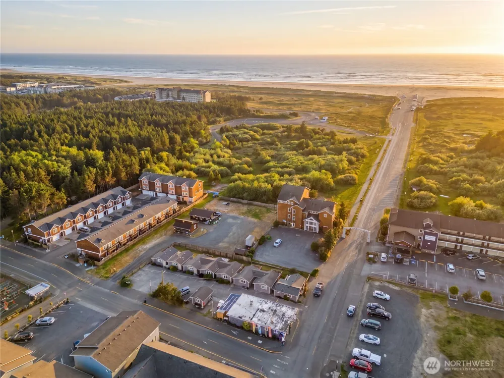 105 Ocean Beach Boulevard S #8 Long Beach, WA 98631