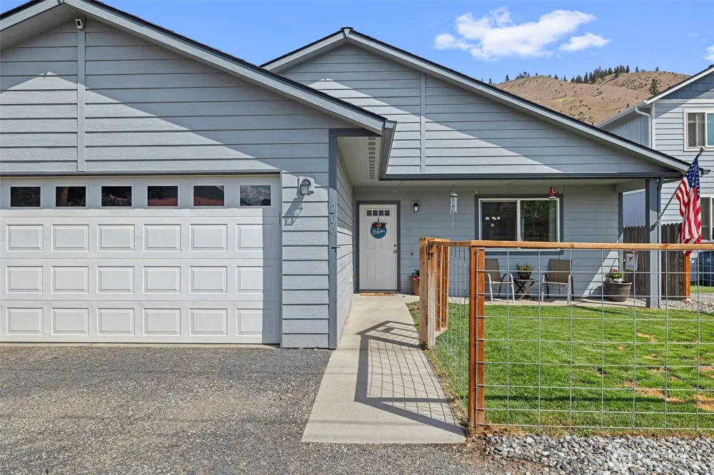 200 W Pleasant Avenue Cashmere, WA 98815