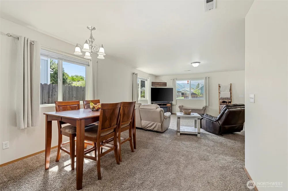 200 W Pleasant Avenue Cashmere, WA 98815
