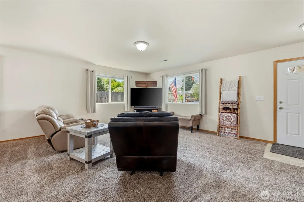 200 W Pleasant Avenue Cashmere, WA 98815