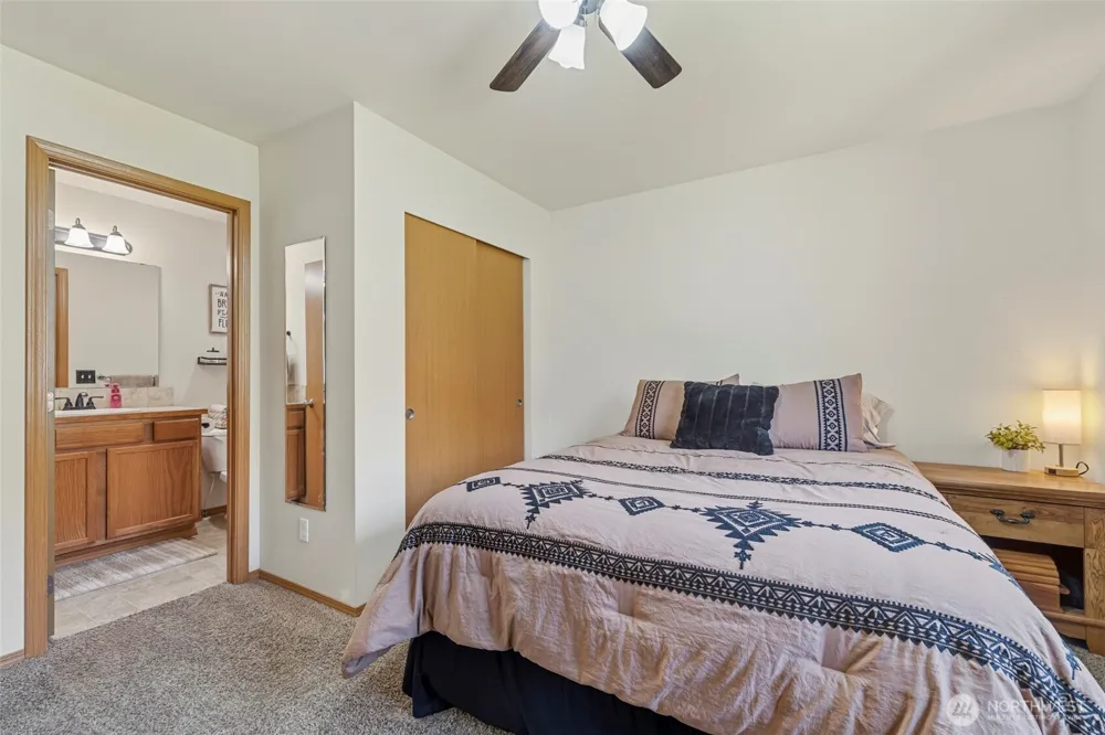 200 W Pleasant Avenue Cashmere, WA 98815