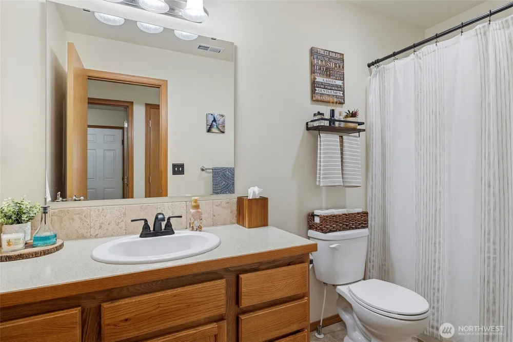 200 W Pleasant Avenue Cashmere, WA 98815