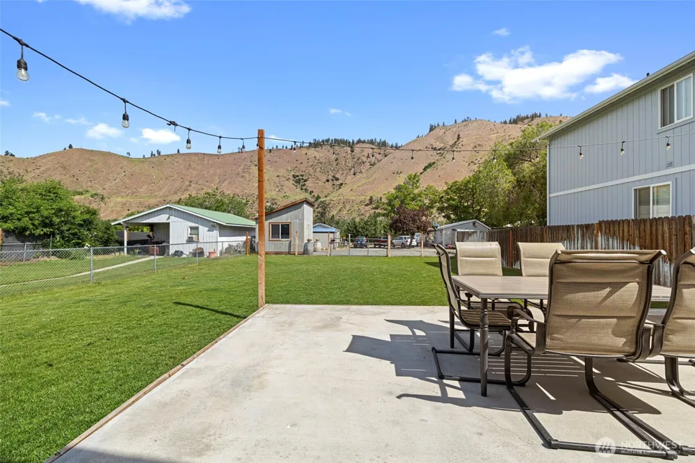 200 W Pleasant Avenue Cashmere, WA 98815
