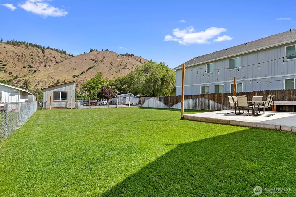 200 W Pleasant Avenue Cashmere, WA 98815