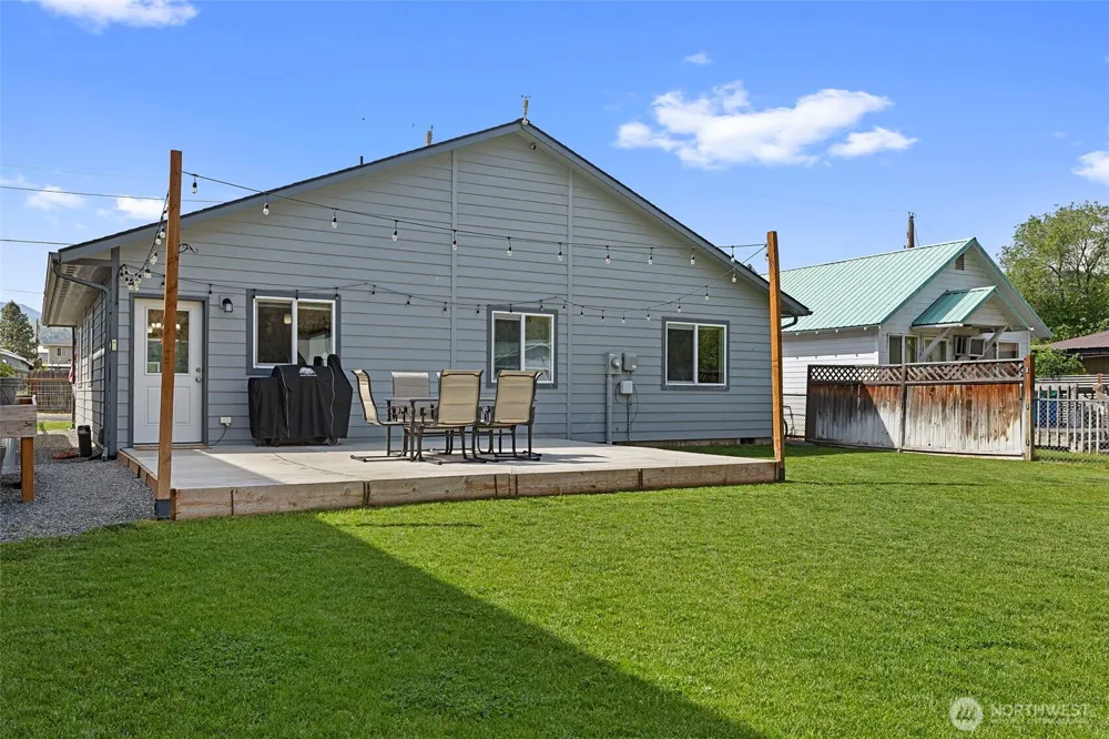 200 W Pleasant Avenue Cashmere, WA 98815