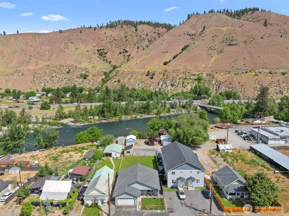 200 W Pleasant Avenue Cashmere, WA 98815