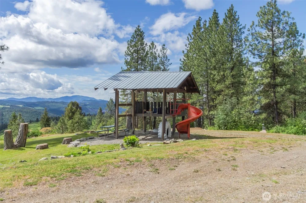 1631 Bonanza Hill Road #P Evans, WA 99126