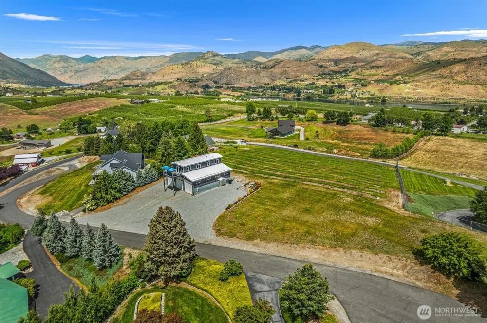 163 Gobblers Knob Manson, WA 98831