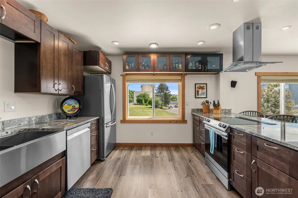 163 Gobblers Knob Manson, WA 98831
