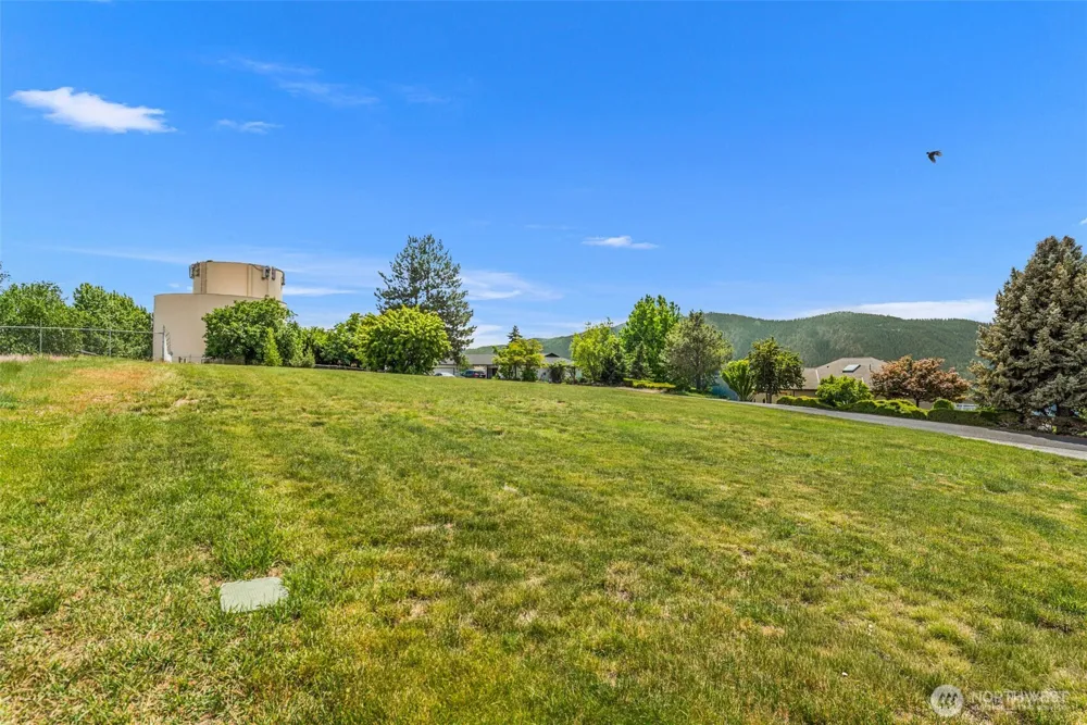 163 Gobblers Knob Manson, WA 98831