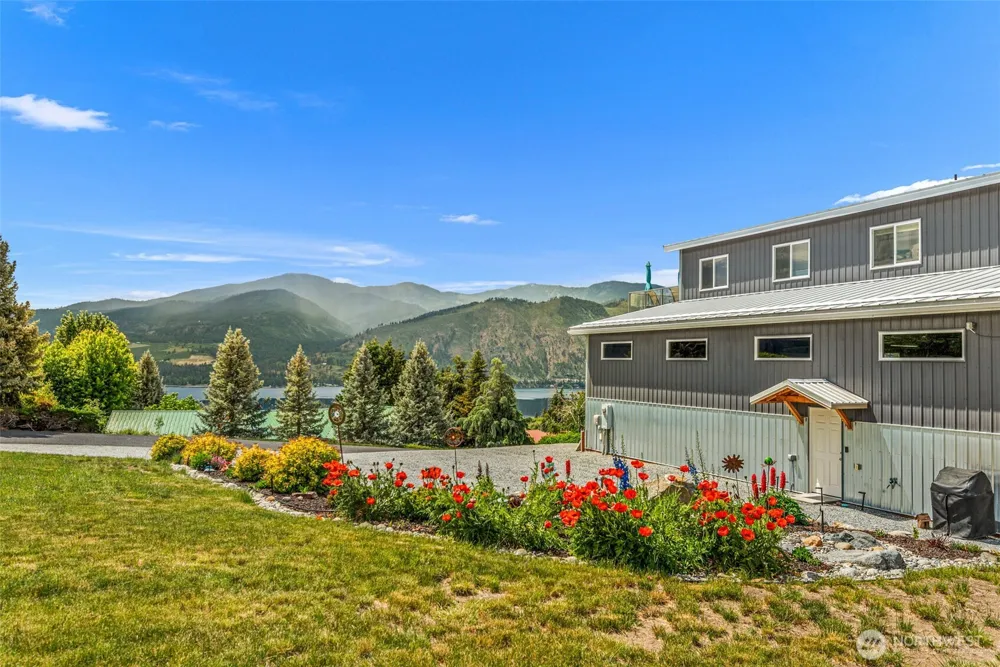 163 Gobblers Knob Manson, WA 98831
