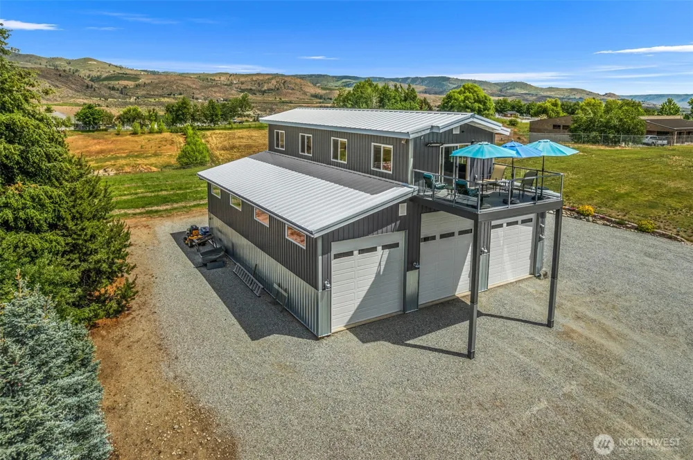 163 Gobblers Knob Manson, WA 98831