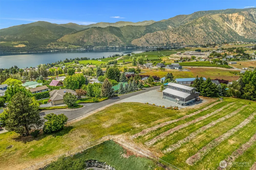 163 Gobblers Knob Manson, WA 98831
