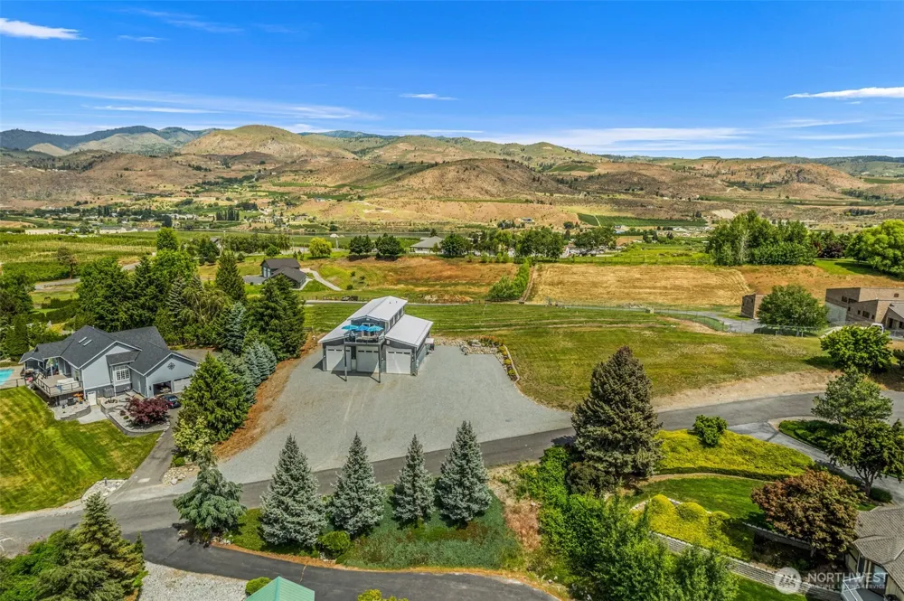 163 Gobblers Knob Manson, WA 98831