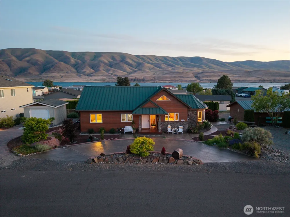 418 Summer Place SW Mattawa, WA 99349