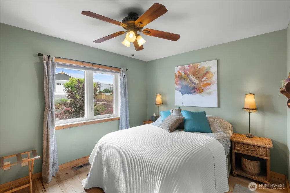 418 Summer Place SW Mattawa, WA 99349