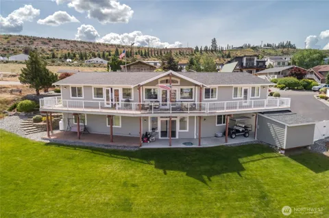 275 E Emerson Drive