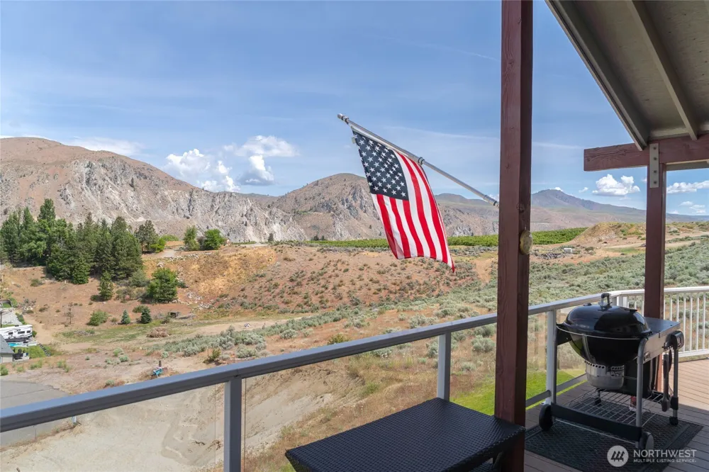 275 E Emerson Drive Orondo, WA 98843