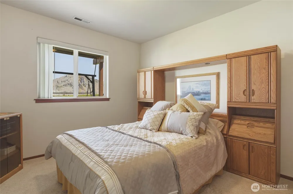 275 E Emerson Drive Orondo, WA 98843