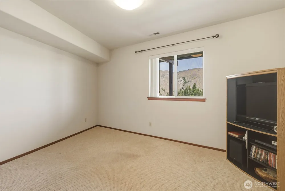 275 E Emerson Drive Orondo, WA 98843