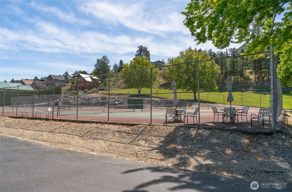 275 E Emerson Drive Orondo, WA 98843