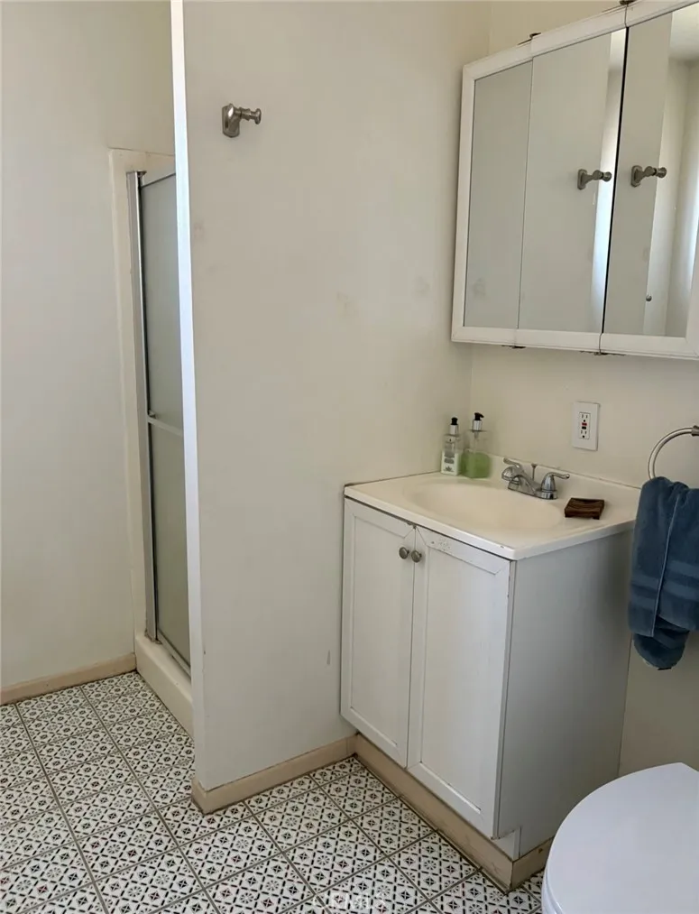 10322 Rincon Avenue Pacoima, CA 91331