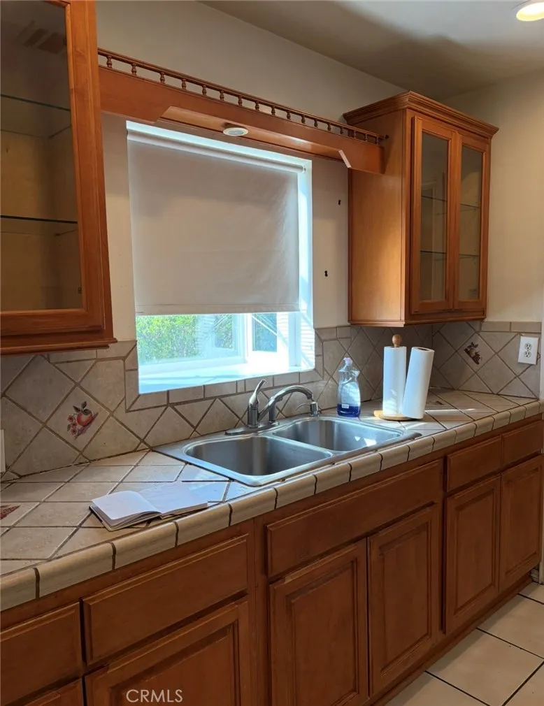 10322 Rincon Avenue Pacoima, CA 91331