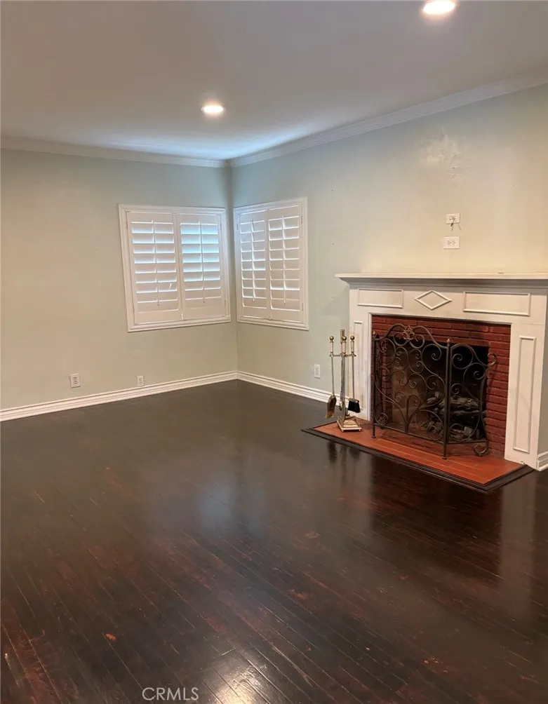 10322 Rincon Avenue Pacoima, CA 91331
