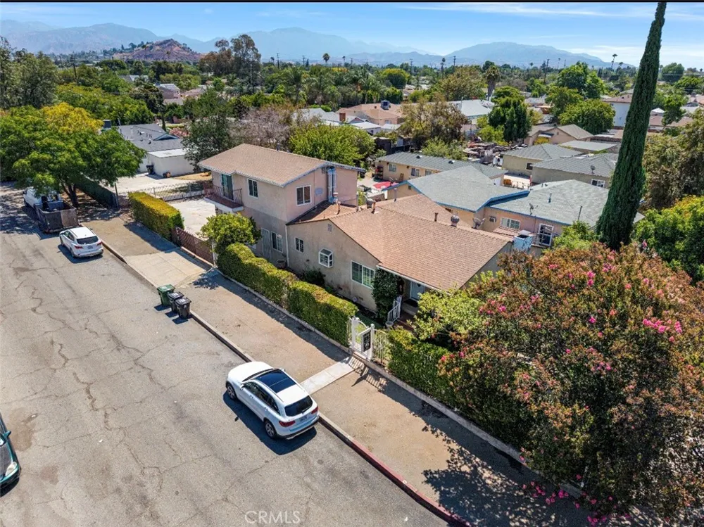 10322 Rincon Avenue Pacoima, CA 91331