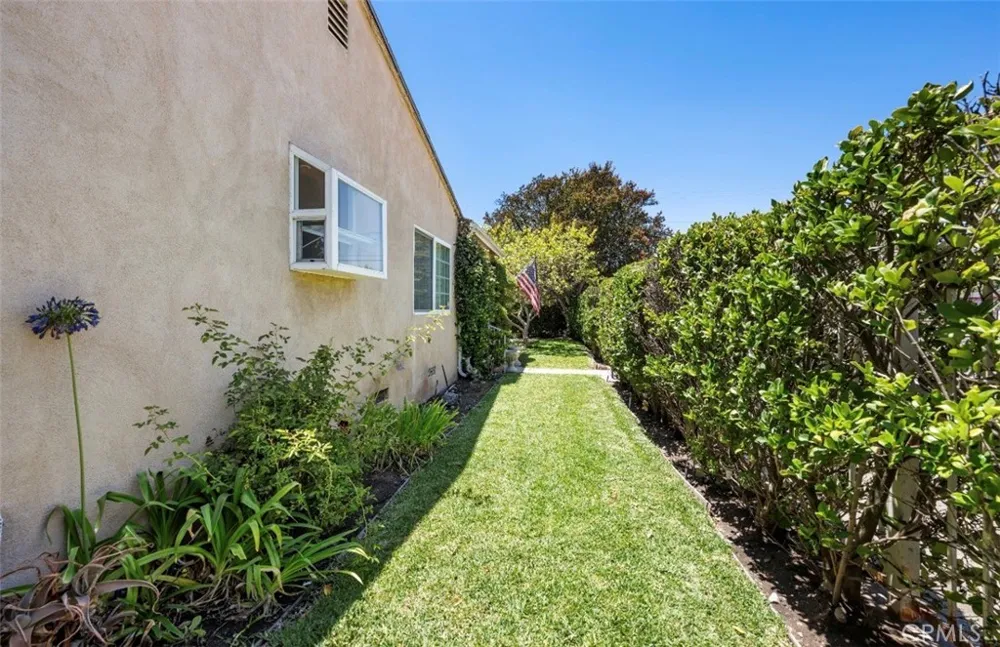 10322 Rincon Avenue Pacoima, CA 91331